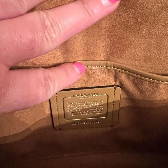 COACH Parker White/Cream Handbag with Quilting & Gold Rivets Shoulder Crossbody - Picture 10 of 16